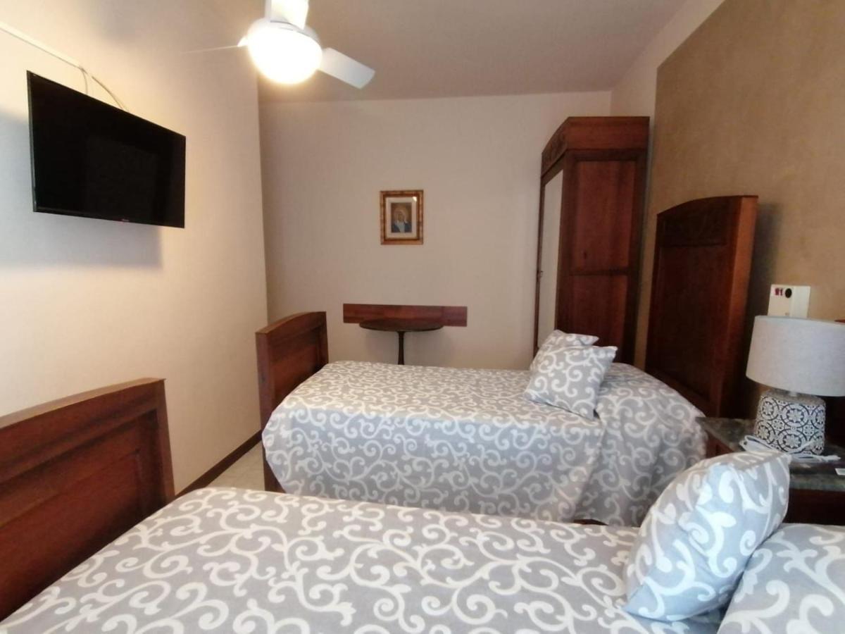 Hotel Fiore & Fiocchi Podenzano Bagian luar foto