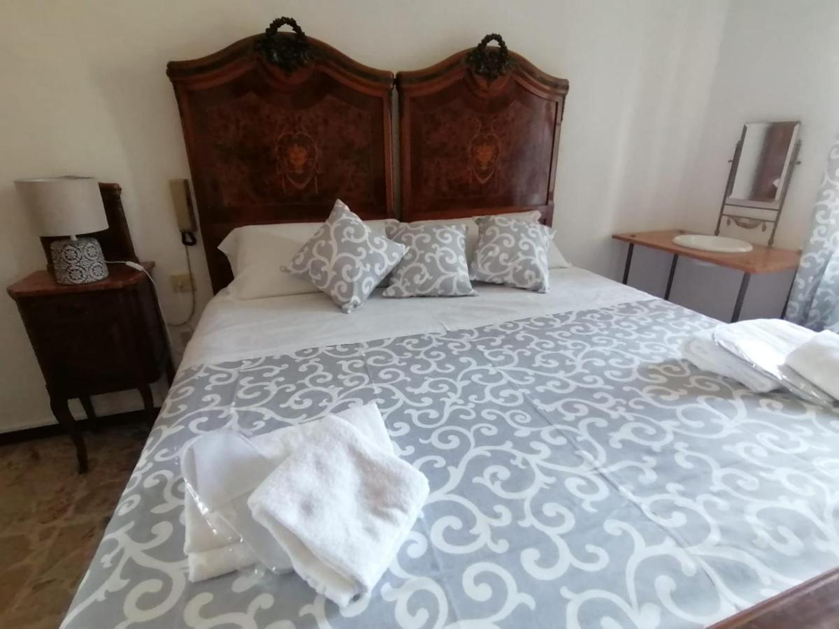 Hotel Fiore & Fiocchi Podenzano Bagian luar foto